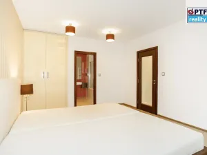 Pronájem bytu 2+kk, Plzeň - Jižní Předměstí, U Borského parku, 52 m2