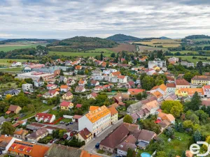 Prodej bytu 2+kk, Neveklov, Pod Radnicí, 56 m2