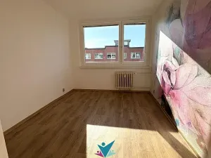 Pronájem bytu 2+kk, Teplice, V závětří, 41 m2