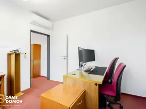 Pronájem skladu, Zlín, 1153 m2