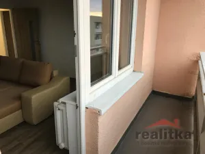 Pronájem bytu 3+1, Opava, Haškova, 58 m2