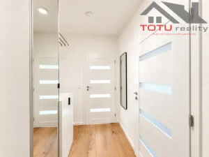 Pronájem bytu 2+kk, Černožice, Gen. Svobody, 38 m2