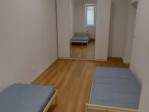 Pronájem bytu 2+kk, Praha, Svobodova, 50 m2