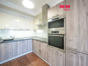 Pronájem bytu 2+kk, Praha - Letňany, Hlučkova, 60 m2