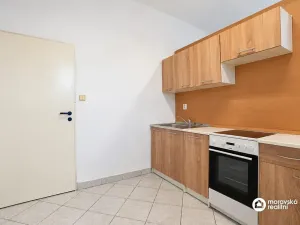 Pronájem obchodního prostoru, Ivančice, Jana Schwarze, 100 m2
