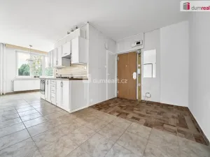 Prodej bytu 3+1, Chodov, Čs. odbojářů, 76 m2