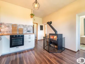 Prodej bytu 2+1, Krupá, 53 m2