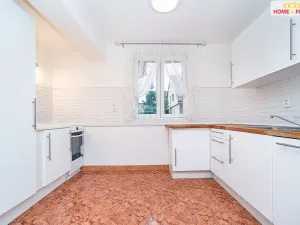 Pronájem rodinného domu, Praha - Horní Počernice, Rožnovská, 145 m2