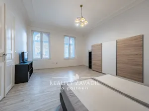 Pronájem bytu 2+kk, Praha - Malá Strana, Plaská, 53 m2