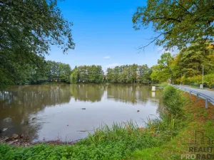 Prodej pozemku pro bydlení, Uhlířské Janovice, Ledrova, 940 m2