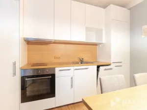 Pronájem bytu 1+kk, Praha - Jinonice, Barvitiova, 32 m2