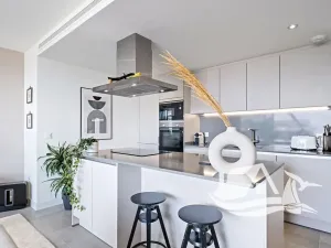 Prodej bytu 4+kk, Estepona, Španělsko, 106 m2