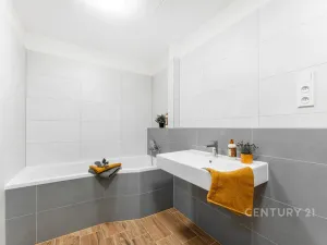 Pronájem bytu 3+kk, Praha - Hostivař, 66 m2