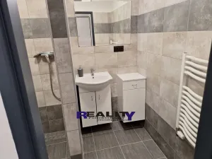 Prodej bytu 2+1, Vroutek, Husova, 60 m2