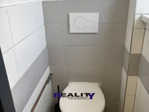 Prodej bytu 2+1, Vroutek, Husova, 60 m2