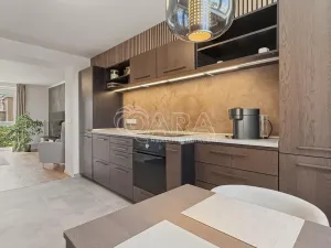Pronájem bytu 2+kk, Kladno, Petrohradská, 52 m2