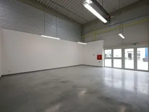 Pronájem obchodního prostoru, Praha - Malešice, Tiskařská, 330 m2