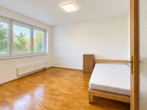 Pronájem bytu 1+kk, Praha - Troja, Vřesová, 26 m2