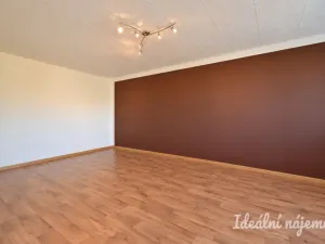 Pronájem bytu 3+1, Rosice, Kaštanová, 80 m2