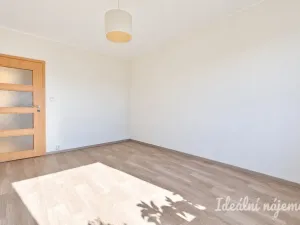 Pronájem bytu 3+1, Rosice, Kaštanová, 80 m2