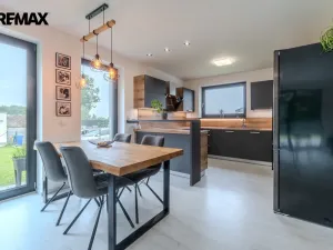 Pronájem rodinného domu, Dobratice, 155 m2