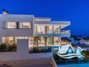 Prodej vily, Podstrana, Chorvatsko, 390 m2