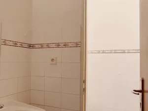 Pronájem obchodního prostoru, Chlumec nad Cidlinou - Chlumec nad Cidlinou IV, Kozelkova, 14 m2