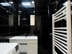 Prodej bytu 1+1, Milovice, Armádní, 33 m2