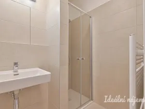 Pronájem bytu 1+kk, Brno - Maloměřice, Pod Kavkami, 27 m2