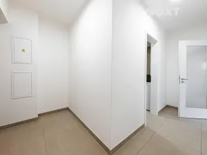 Pronájem bytu 2+kk, Pardubice, Bratranců Veverkových, 46 m2