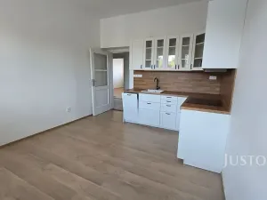 Pronájem bytu 2+1, Písek, Mírové nám., 77 m2