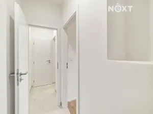 Pronájem bytu 2+kk, Praha - Vysočany, Kolmá, 34 m2