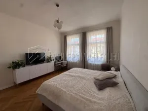 Pronájem bytu 2+kk, Praha - Žižkov, Lupáčova, 80 m2