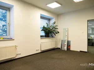 Prodej výrobních prostor, Liberec, Malodoubská, 3613 m2