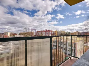 Pronájem bytu 2+kk, Jindřichův Hradec - Jindřichův Hradec III, sídliště Vajgar, 31 m2