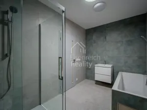 Prodej bytu 3+kk, Hradec Králové - Slatina, Pod Spáleníkem, 94 m2