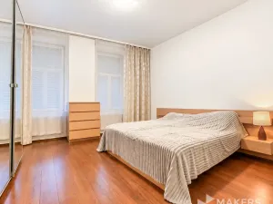 Prodej ubytování, Praha - Smíchov, Plzeňská, 190 m2
