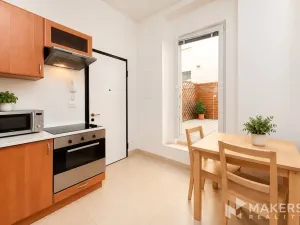 Prodej ubytování, Praha - Smíchov, Plzeňská, 190 m2