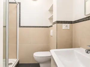 Prodej ubytování, Praha - Smíchov, Plzeňská, 190 m2