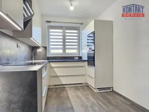 Prodej bytu 2+1, Jindřichův Hradec - Otín, 57 m2