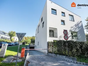 Pronájem bytu 2+kk, Ostrava, Na Burni, 53 m2