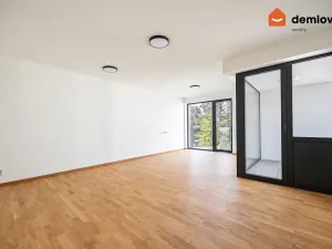 Pronájem bytu 2+kk, Ostrava, Na Burni, 61 m2