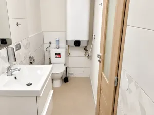 Prodej kanceláře, Praha - Holešovice, Jirečkova, 65 m2