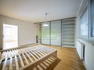 Prodej bytu 3+kk, Praha, U michelského mlýna, 75 m2
