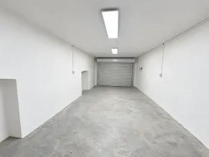 Pronájem garáže, Praha - Smíchov, Radlická, 31 m2