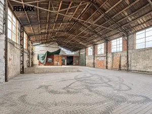 Pronájem skladu, Valtice, Mikulovská, 620 m2