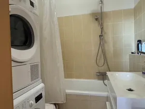 Pronájem bytu 2+kk, Praha - Řeporyje, Wiesenthalova, 84 m2