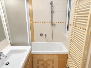 Prodej bytu 3+1, Karlovy Vary, Majakovského, 103 m2