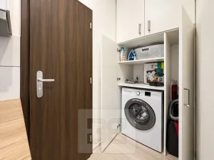 Pronájem bytu 1+kk, Praha - Vršovice, Moskevská, 28 m2