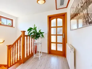 Prodej rodinného domu, Káraný, 180 m2